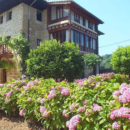 El Pomar Guest house