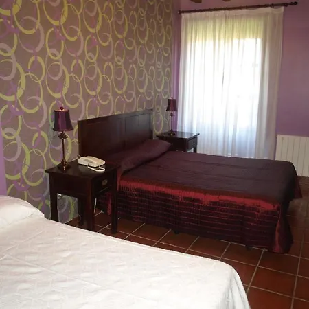 El Pomar Guest house 2*