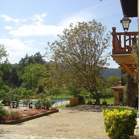 El Pomar Guest house Novales