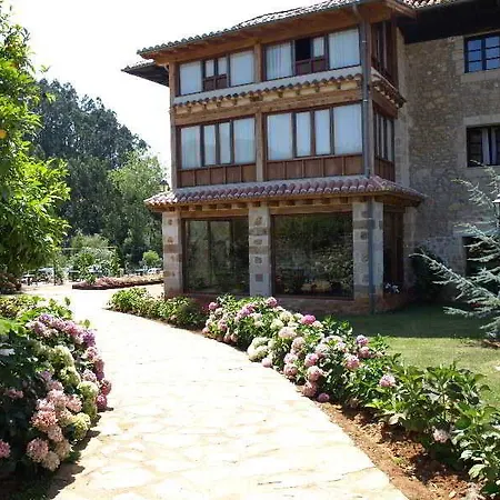 Gæstehus El Pomar 2*