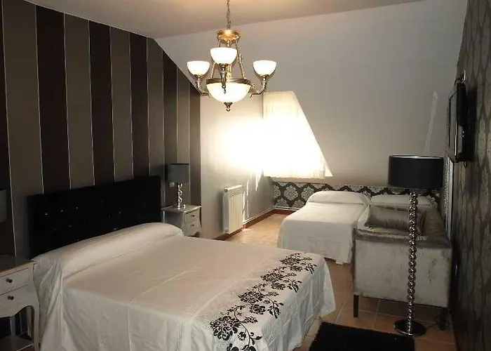 El Pomar Гостевой дом Новалес