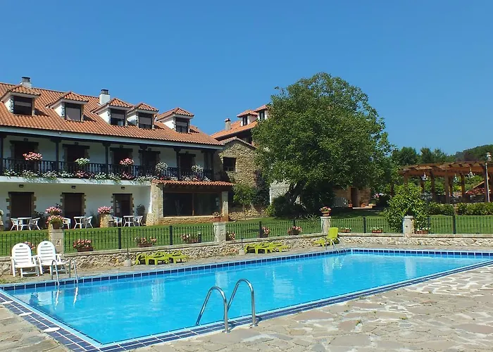 Gasthof El Pomar Novales