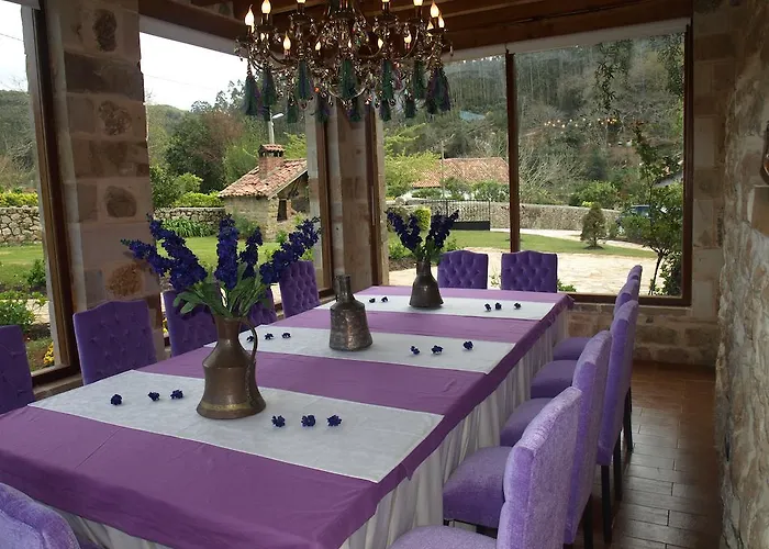 Gasthof El Pomar Novales